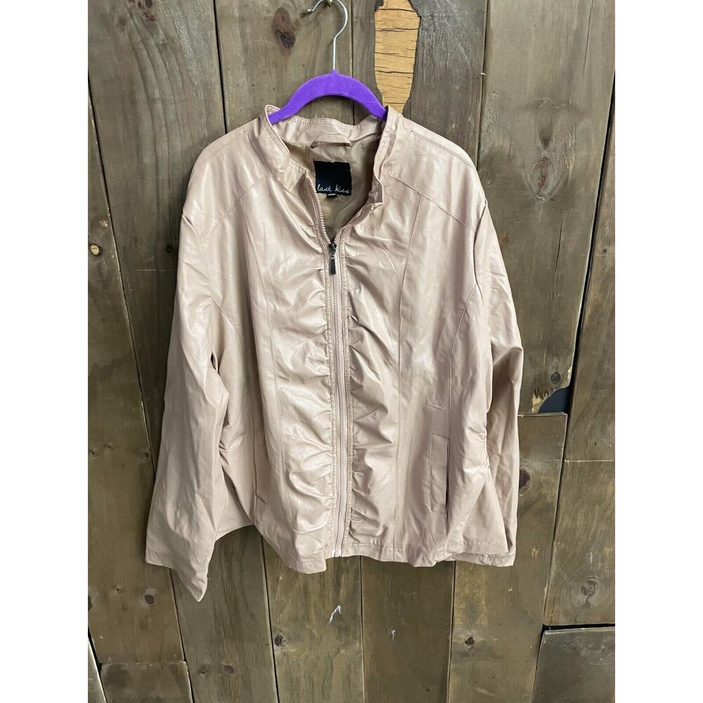Last Kiss Cream Jacket Size 3X
